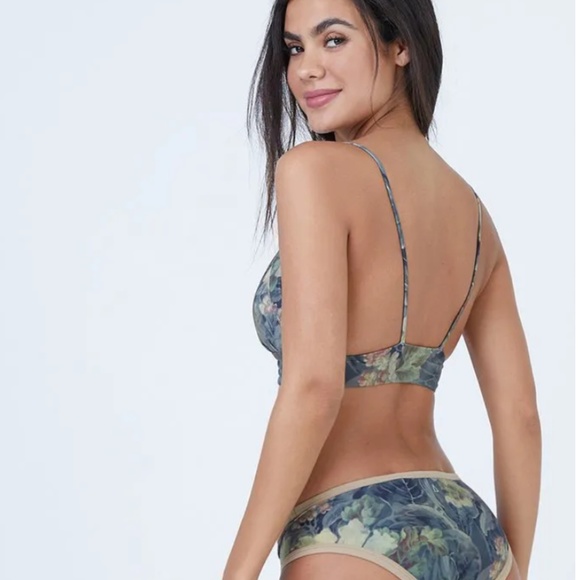 NWT Boys + Arrows Dana The Delinquent Bikini Top - Picture 3 of 4